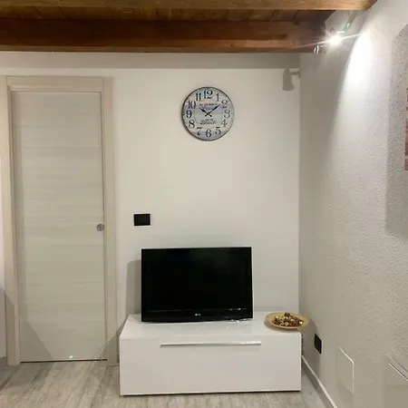 Apartamento Villetta A Schiera Con Giardino