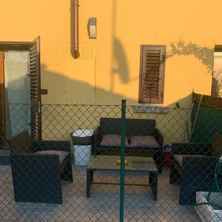 Villetta A Schiera Con Giardino דירה *