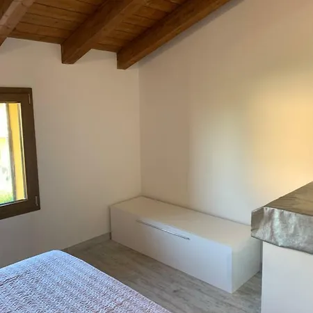 Villetta A Schiera Con Giardino