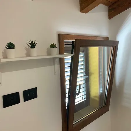 Villetta A Schiera Con Giardino